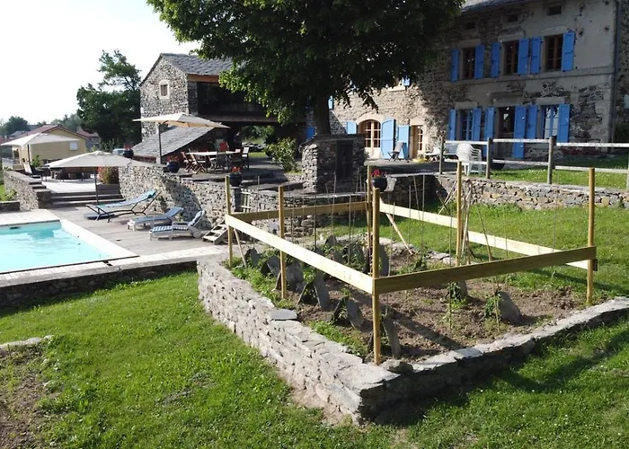 Couette-café La Framboisine 3*